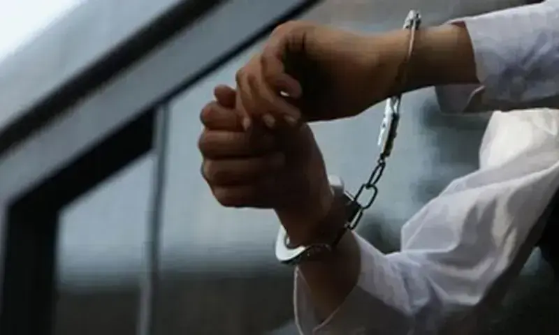 Karachi Police Arrest Drug Supplier and Extortionist in Separate Operations